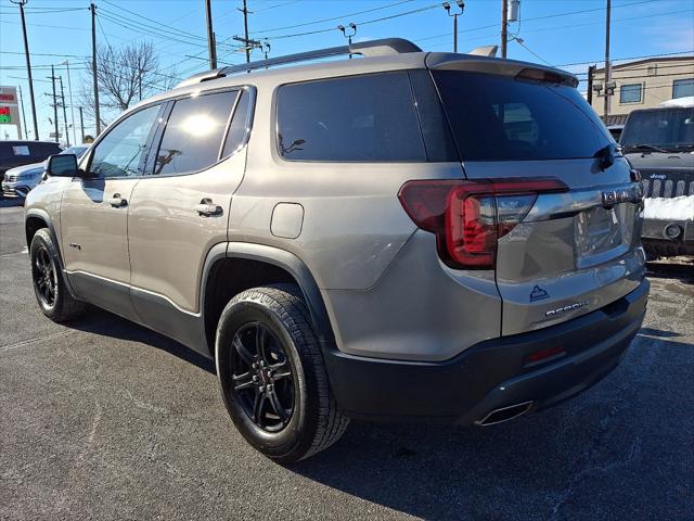 2022 GMC Acadia AWD AT4