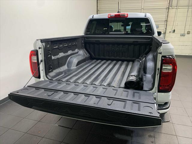 2023 GMC Canyon 4WD Crew Cab Short Box AT4
