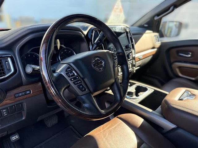 2021 Nissan TITAN Crew Cab Platinum Reserve 4x4