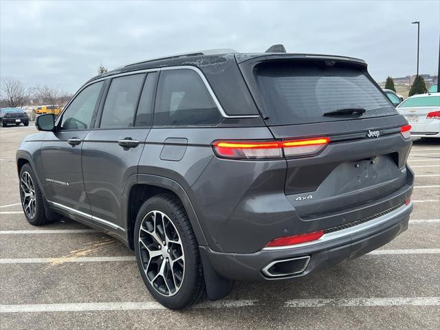 2022 Jeep Grand Cherokee Summit Reserve 4x4 2022 Jeep Grand Cherokee Summit Reserve 4x4