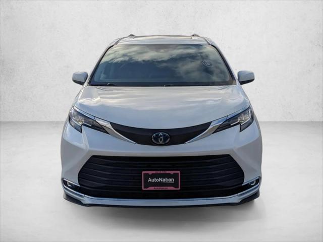 2023 Toyota Sienna XLE