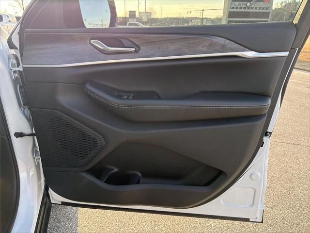 2025 Jeep Grand Cherokee L Limited 4x4