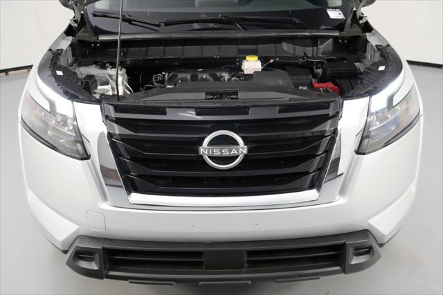 2024 Nissan Pathfinder S FWD