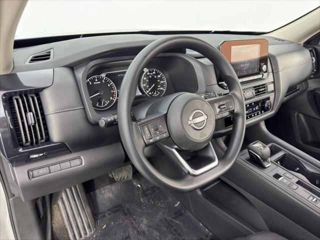 2024 Nissan Pathfinder S FWD