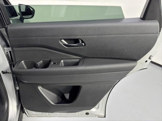 2024 Nissan Pathfinder S FWD