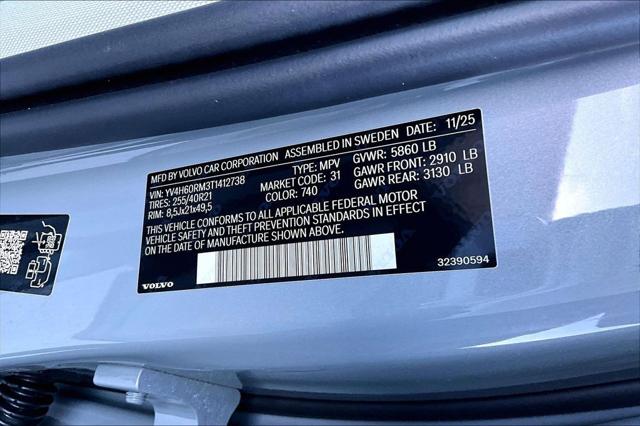 2026 Volvo XC60 Plug-In Hybrid Ultra, T8 AWD Electric/Gasoline, Dark