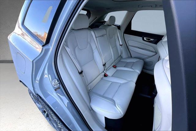 2026 Volvo XC60 Plug-In Hybrid Ultra, T8 AWD Electric/Gasoline, Dark