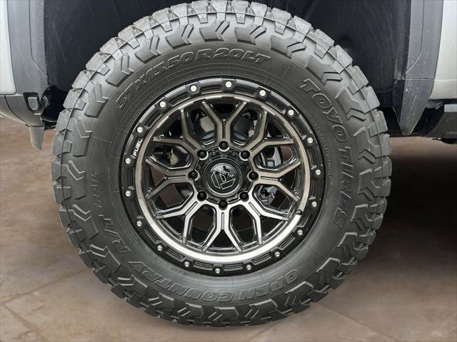 2026 GMC Sierra 2500HD Crew Cab, Standard Bed, AT4, 4WD