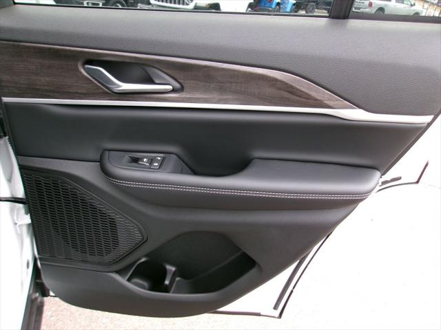 2026 Jeep Grand Cherokee Altitude 4x4