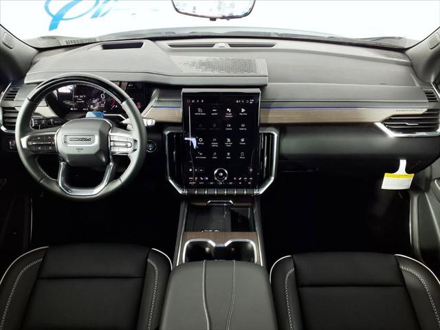 2026 GMC Acadia Denali AWD