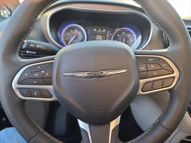 2023 Chrysler Voyager LX 4dr Mini Van