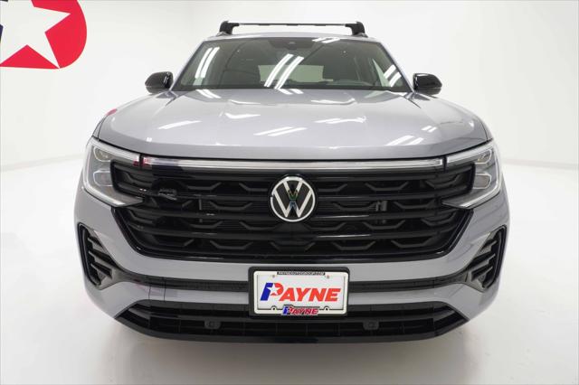 2026 Volkswagen Atlas Cross Sport SEL R-Line Black
