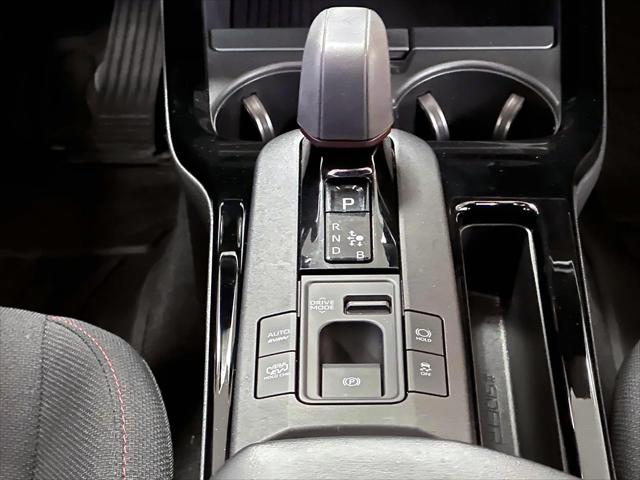 2025 Toyota Prius Plug-In Hybrid SE [16]