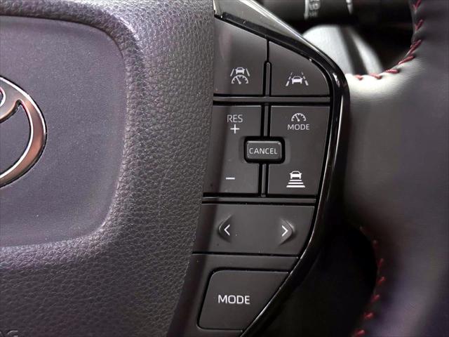 2025 Toyota Prius Plug-In Hybrid SE [19]