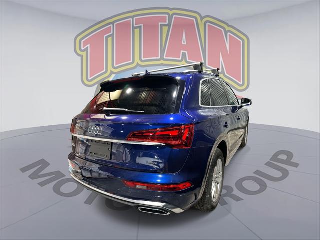 2022 Audi Q5 Premium 45 TFSI S line quattro S tronic [1]