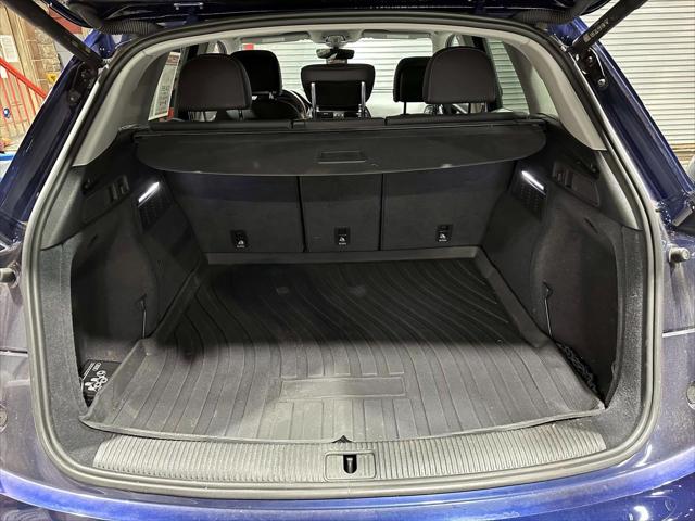 2022 Audi Q5 Premium 45 TFSI S line quattro S tronic [9]