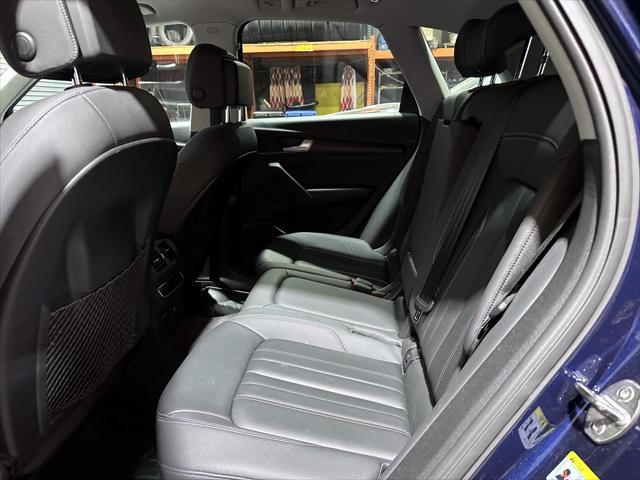 2022 Audi Q5 Premium 45 TFSI S line quattro S tronic [12]