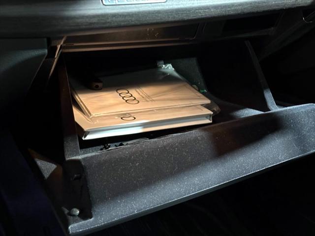 2022 Audi Q5 Premium 45 TFSI S line quattro S tronic [28]