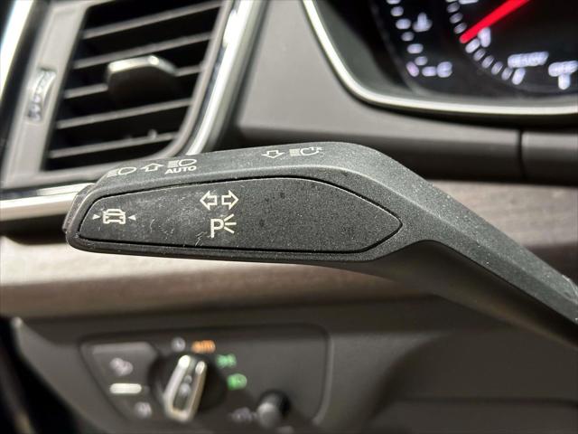 2022 Audi Q5 Premium 45 TFSI S line quattro S tronic [31]