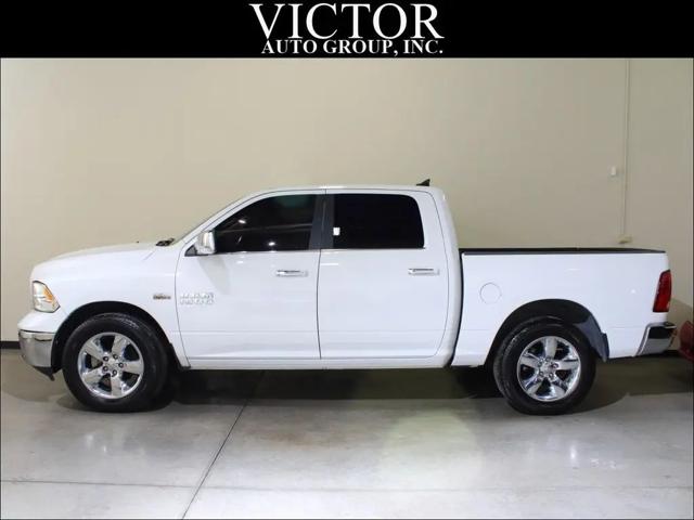 2017 Ram 1500 Lone Star Silver Crew Cab 4x4 5'7" Box for sale in Batavia, IL