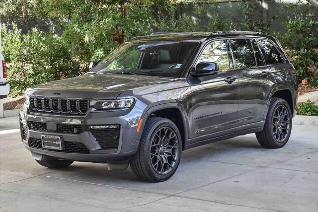 2026 Jeep Grand Cherokee GRAND CHEROKEE SUMMIT 4X4