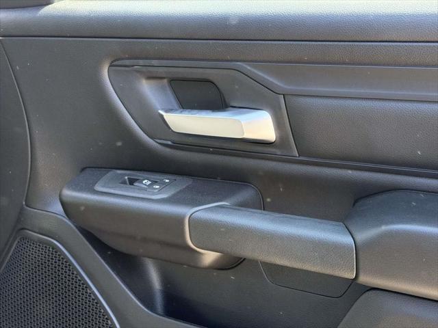 2026 Ram 1500 Express Crew Cab 4x4 5'7" Box
