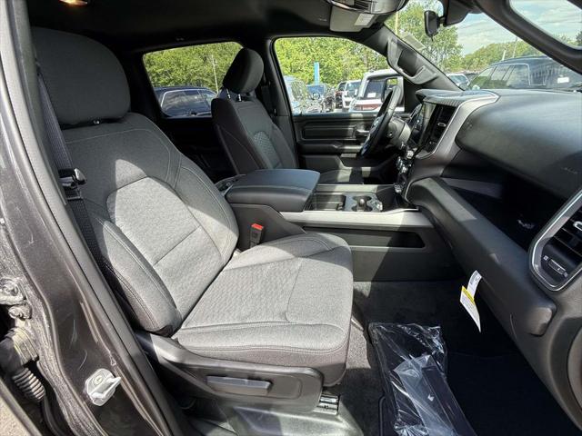 2026 Ram 1500 Express Crew Cab 4x4 5'7" Box