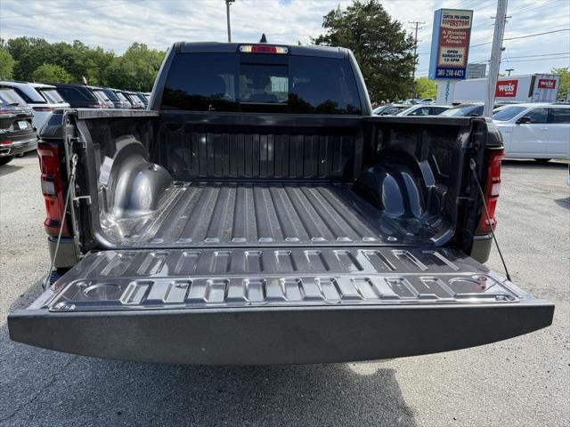 2026 Ram 1500 Express Crew Cab 4x4 5'7" Box