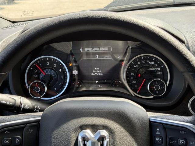 2026 Ram 1500 Express Crew Cab 4x4 5'7" Box