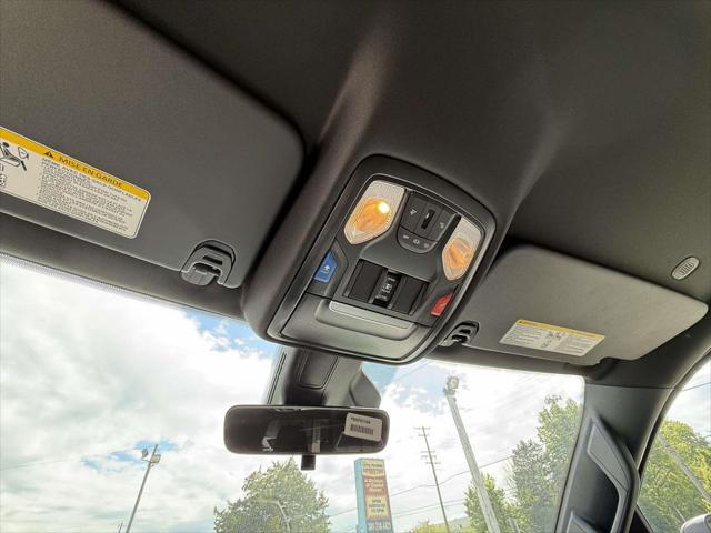 2026 Ram 1500 Express Crew Cab 4x4 5'7" Box
