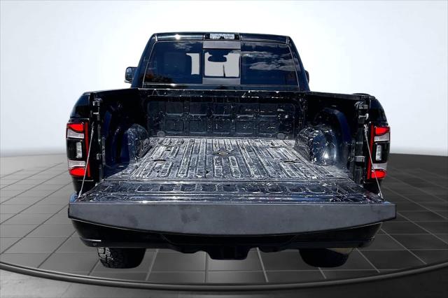 2020 Ram 3500 Laramie Crew Cab 4x4 6'4" Box