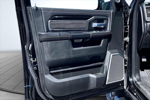 2020 Ram 3500 Laramie Crew Cab 4x4 6'4" Box
