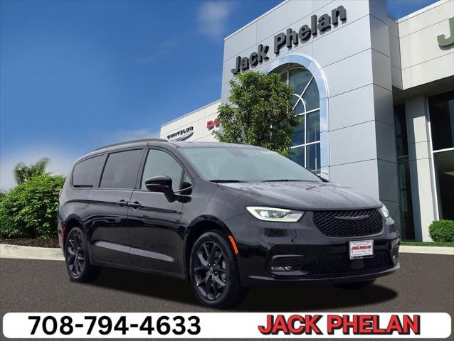 2026 Chrysler Pacifica PACIFICA LIMITED AWD