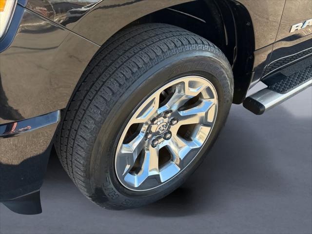 2022 Ram 1500 Big Horn Crew Cab 4x4 5'7" Box