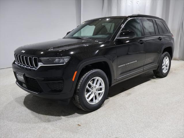 2026 Jeep Grand Cherokee GRAND CHEROKEE LAREDO X 4X4