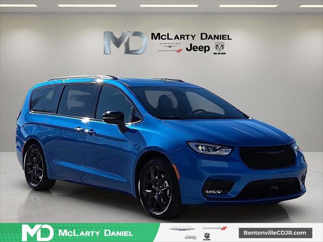 2026 Chrysler Pacifica Limited for sale in Bentonville, AR