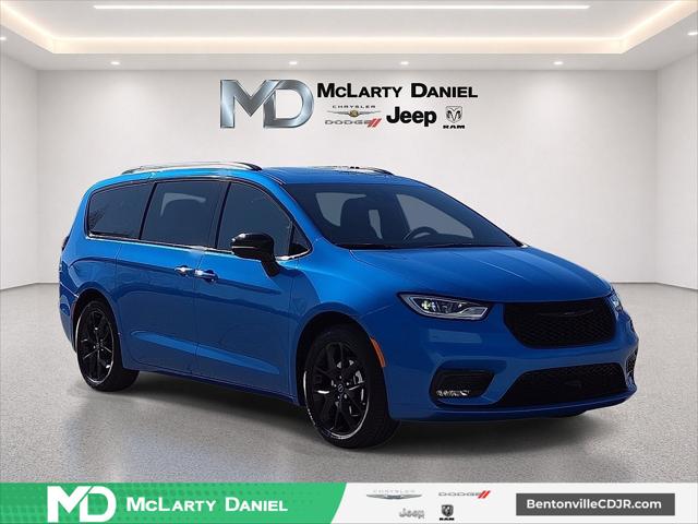 2026 Chrysler Pacifica Limited for sale in Bentonville, AR