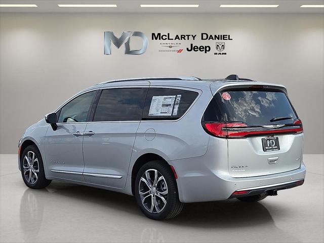 2026 Chrysler Pacifica Pinnacle AWD