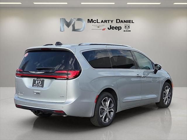 2026 Chrysler Pacifica Pinnacle AWD