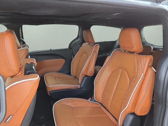 2026 Chrysler Pacifica Pinnacle AWD