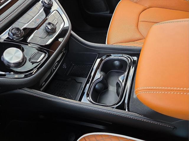 2026 Chrysler Pacifica Pinnacle AWD