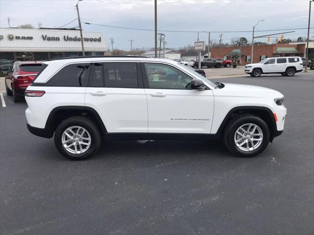 2026 Jeep Grand Cherokee GRAND CHEROKEE LAREDO X 4X4