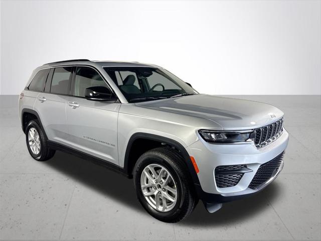 2026 Jeep Grand Cherokee Laredo 4x4