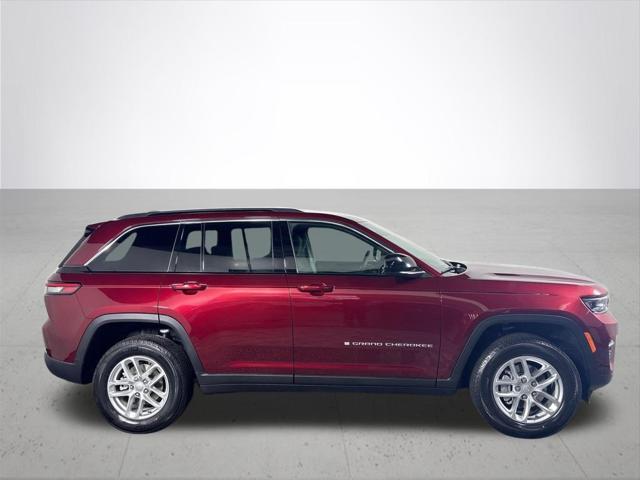 2026 Jeep Grand Cherokee Laredo 4x4