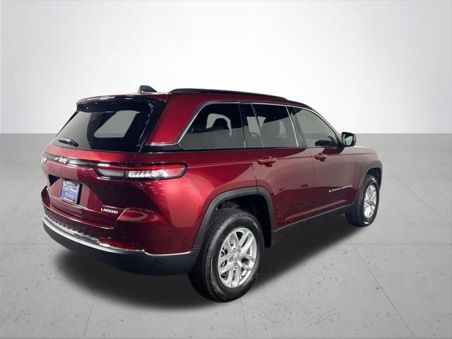 2026 Jeep Grand Cherokee Laredo 4x4