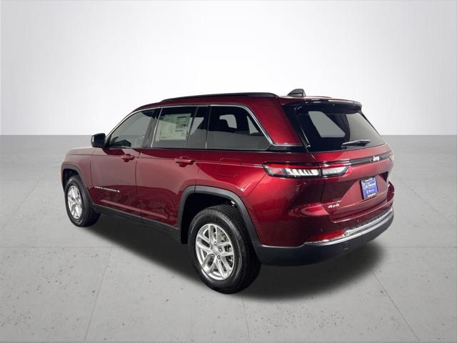 2026 Jeep Grand Cherokee Laredo 4x4