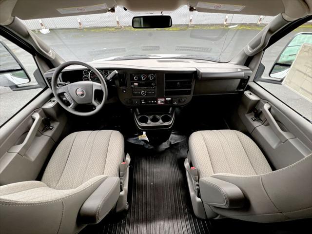 2025 GMC Savana Cutaway Work Van