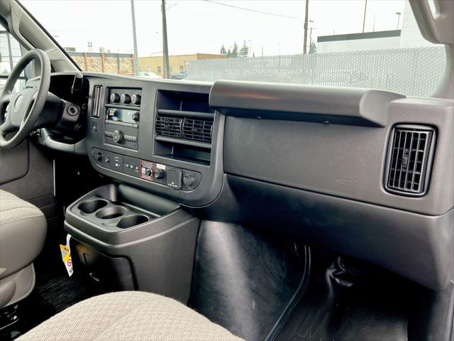 2025 GMC Savana Cutaway Work Van