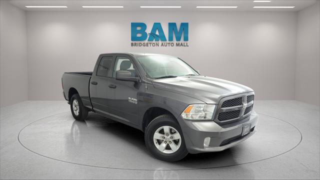 2017 RAM 1500 Express Quad Cab 4x4 64 Box