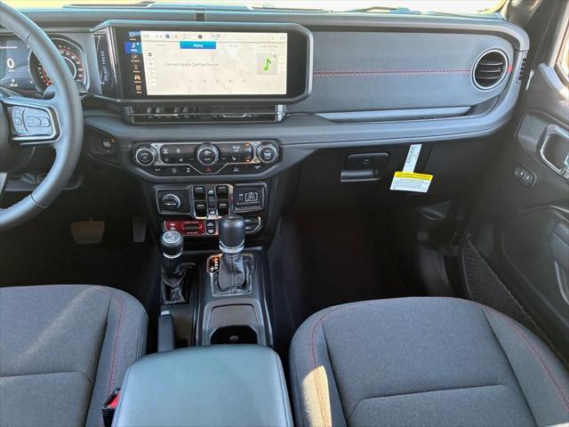 2025 Jeep Gladiator GLADIATOR RUBICON 4X4